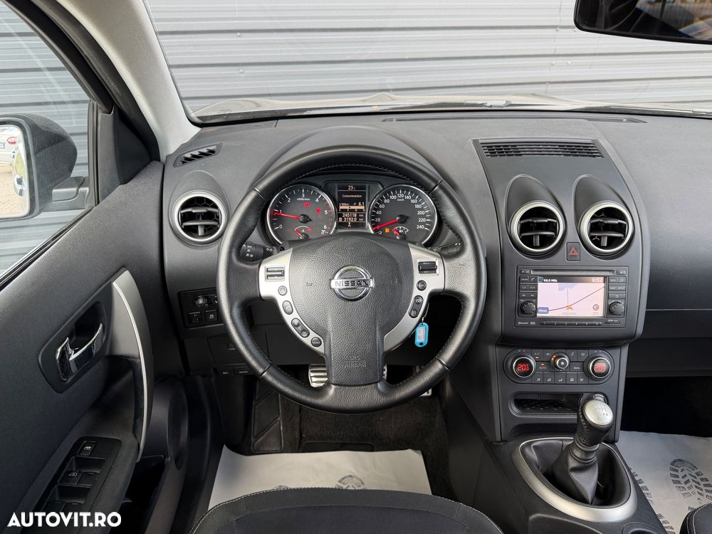 Nissan Qashqai 1.5 DCI N-Connecta - 10
