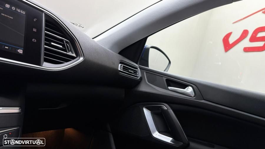 Peugeot 308 1.5 BlueHDi Allure Pack EAT8 - 11
