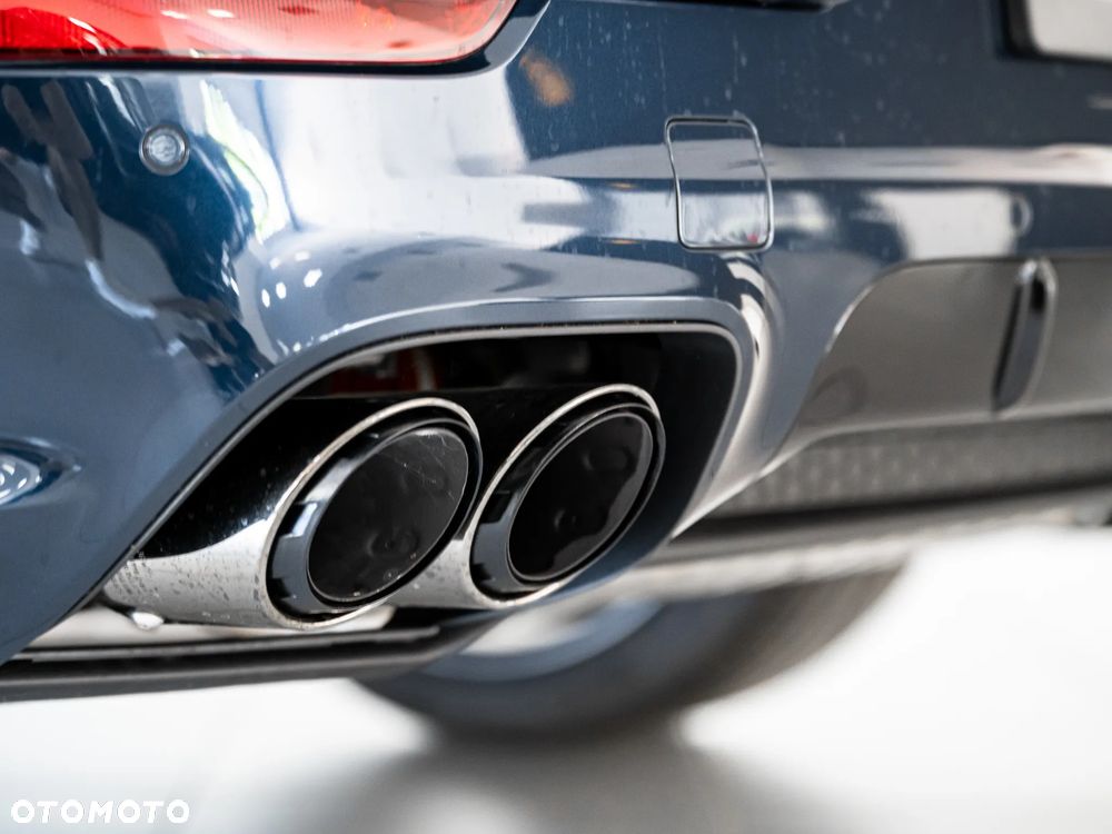 Porsche Cayenne - 27