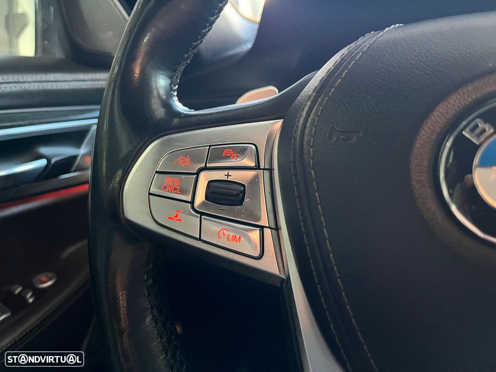 BMW 730 d Pack M - 24