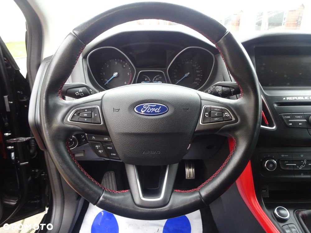 Ford Focus 2.0 TDCi ST-Line Red ASS - 25