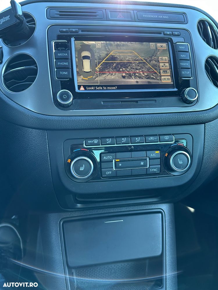 Volkswagen Tiguan 2.0 TDI DPF 4Motion BlueMotion Technology DSG Lounge Sport & Style - 18