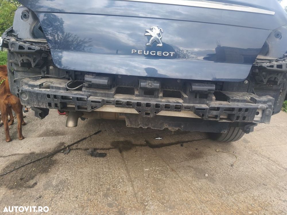 Suporți bară spate Peugeot 508 sedane berlina  2012 / armătură bară Peugeot 508 - 2