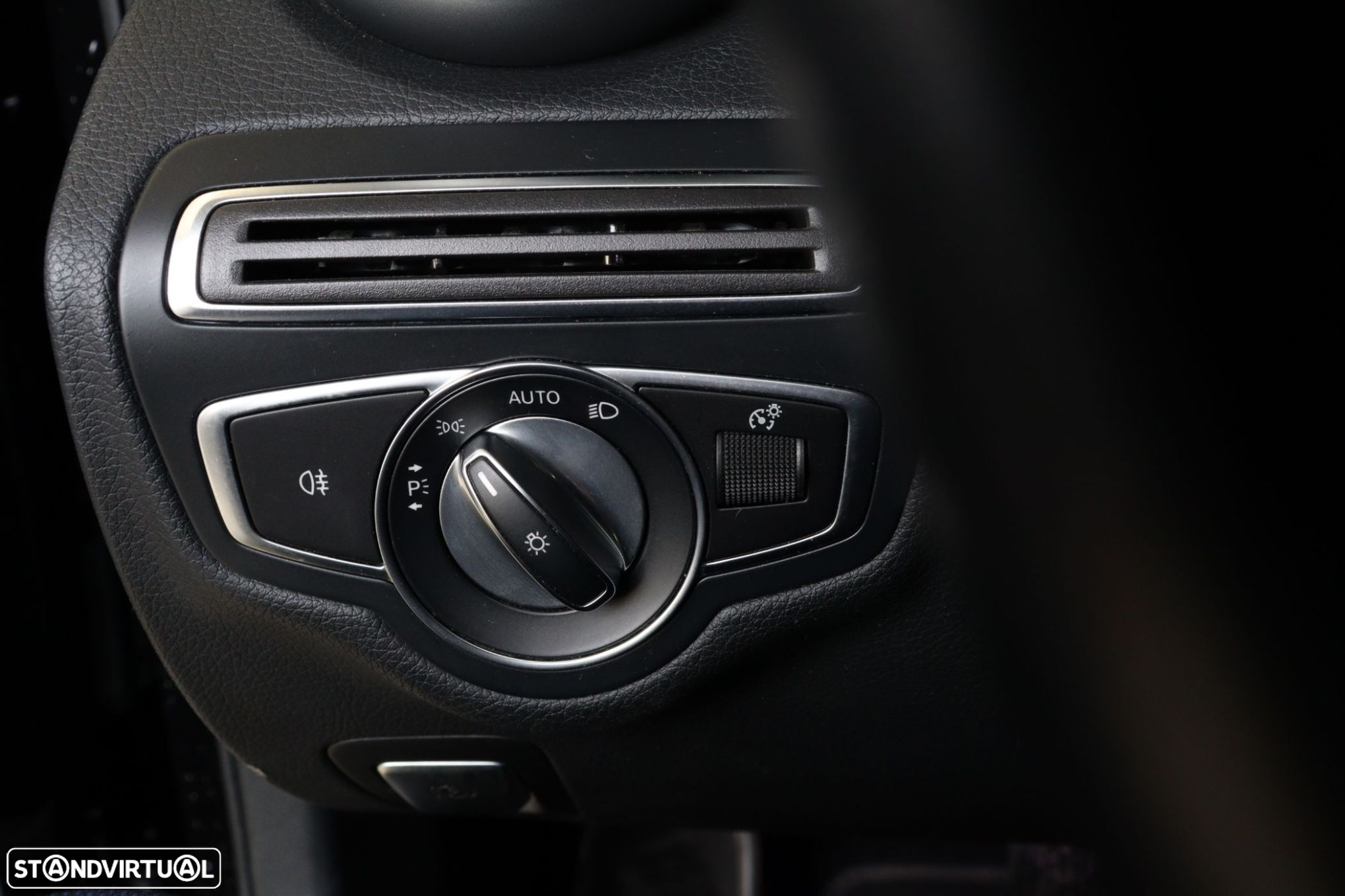 Mercedes-Benz C 220 d Avantgarde - 23