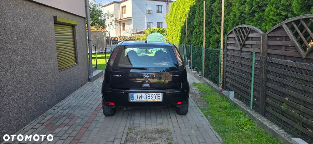 Opel Corsa 1.2 16V Sport - 4