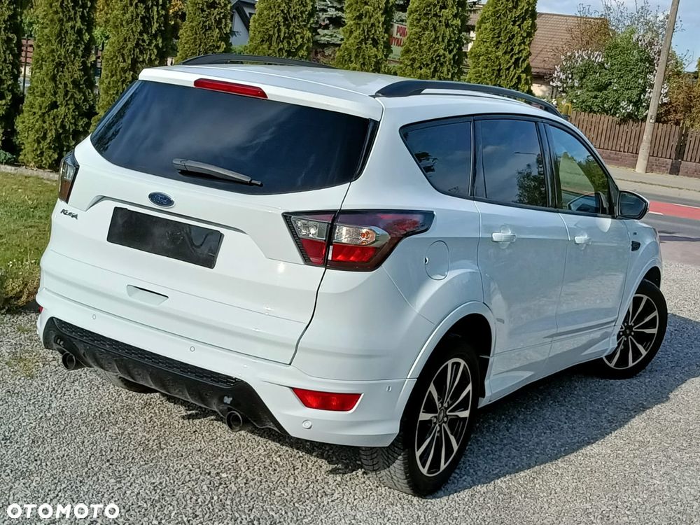 Ford Kuga 2.0 TDCi 2x4 ST-Line - 11