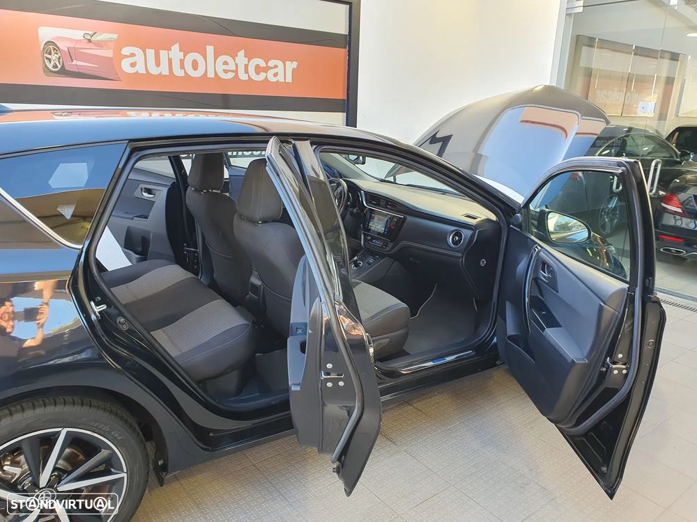 Toyota Auris 1.8 HSD Comfort - 14