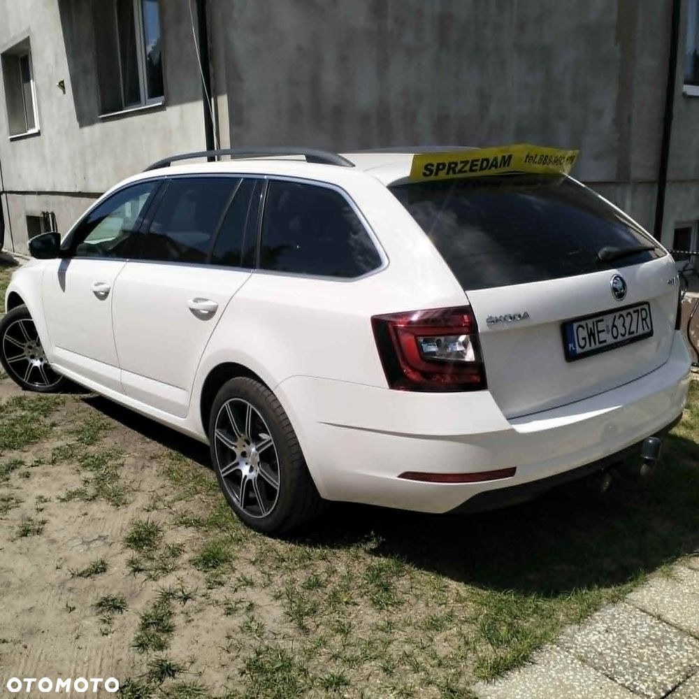 Skoda Octavia 2.0 TDI SCR Clever DSG - 19