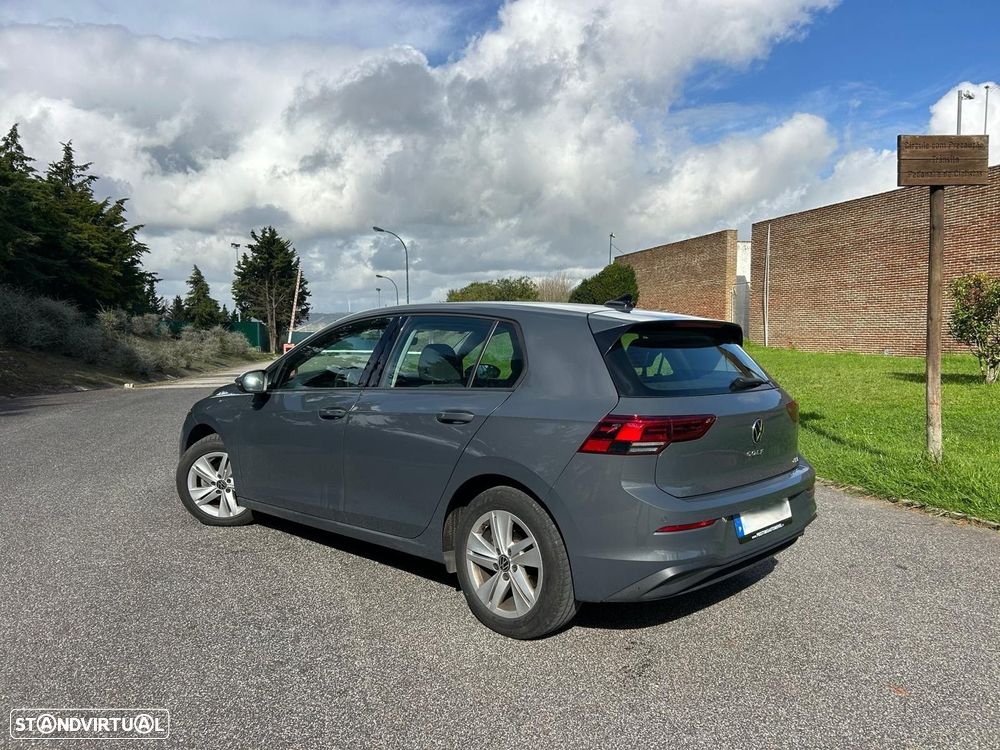 VW Golf 1.0 eTSI Life DSG - 18