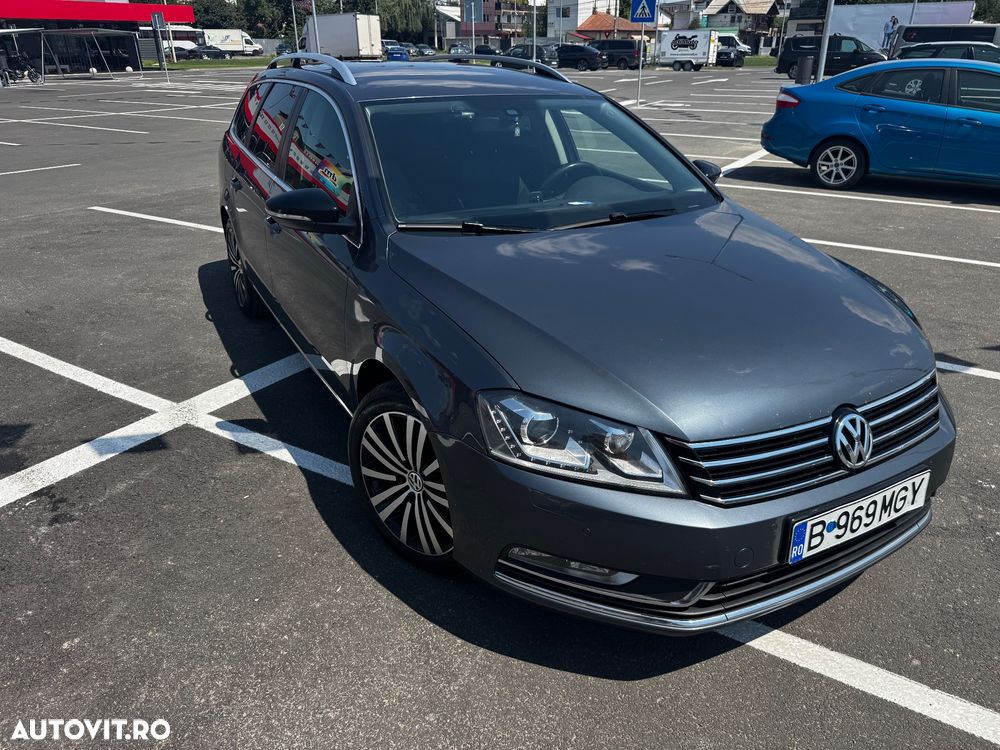 VOLKSWAGEN Passat