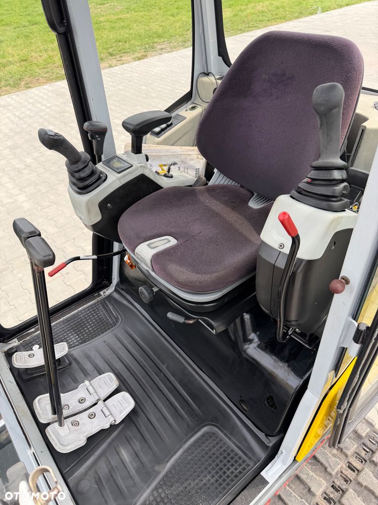 Wacker Neuson ET24 - 11