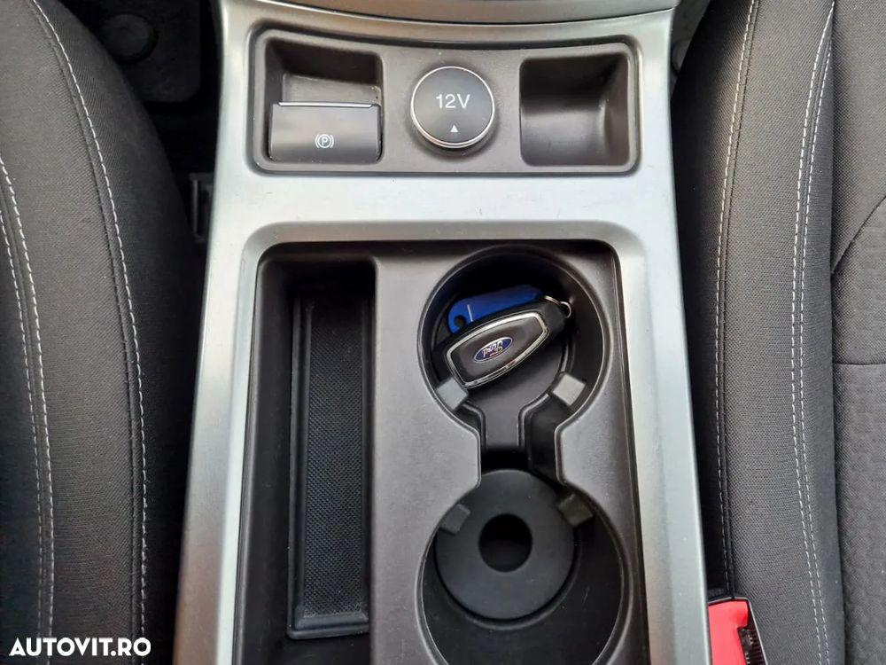 Ford Kuga 2.0 TDCi 4WD Powershift Trend - 29