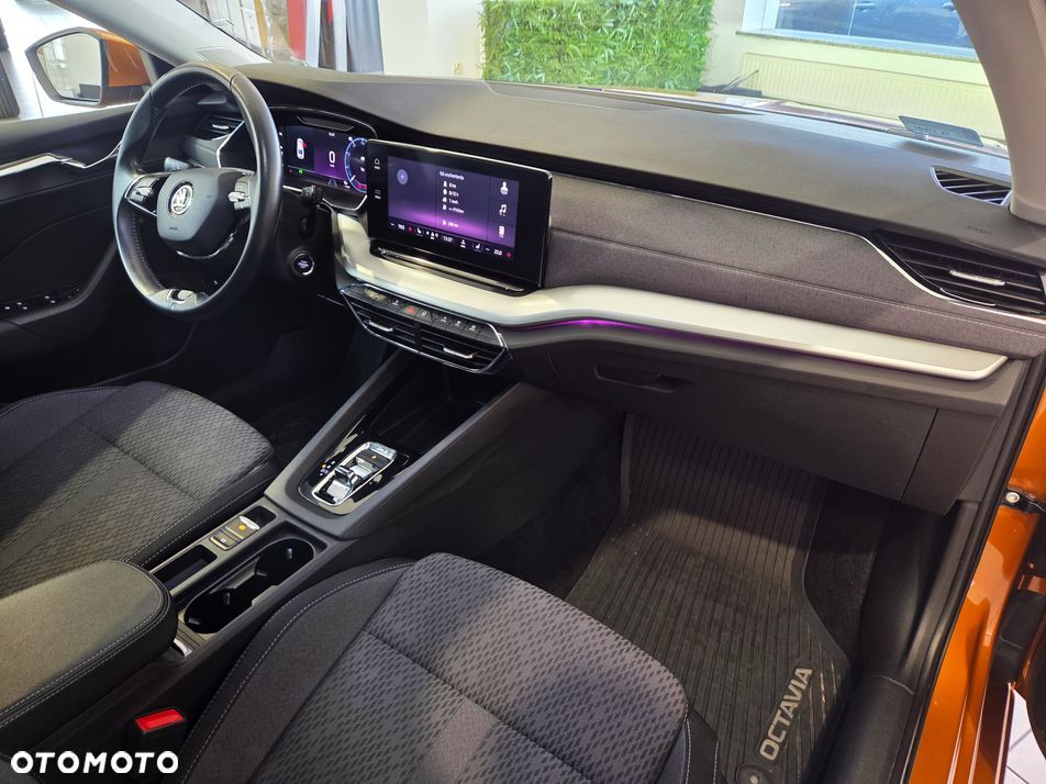 Skoda Octavia 2.0 TSI 4x4 Style DSG - 11