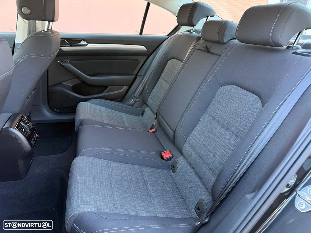 VW Passat 1.5 TSI Business - 17
