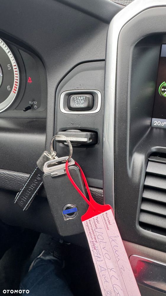 Volvo XC 60 2.4D AWD Momentum - 34