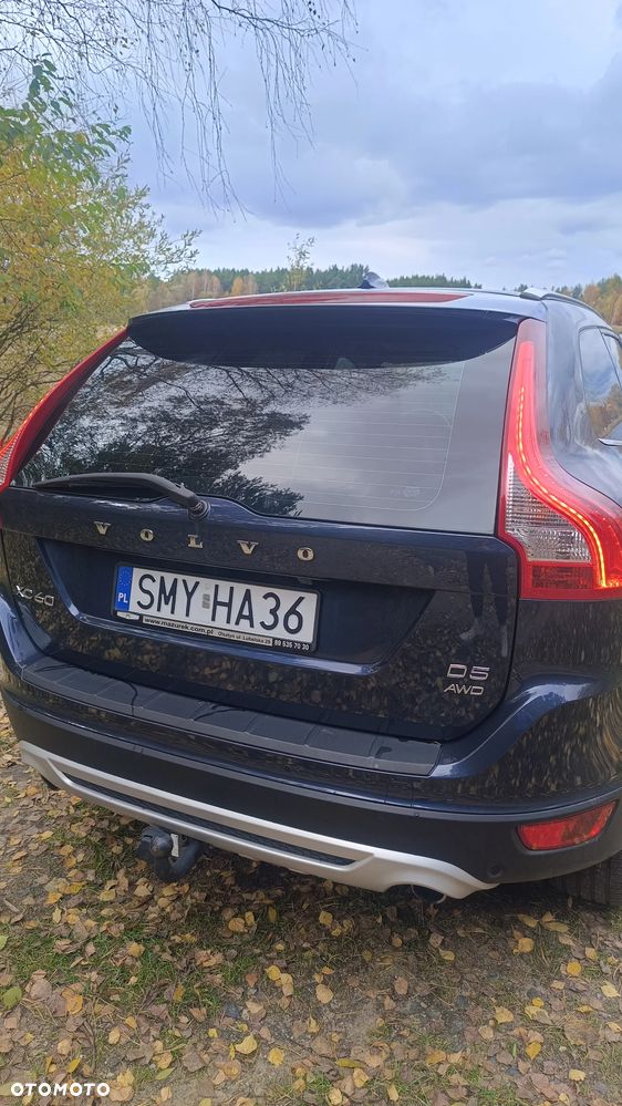 Volvo XC 60 D5 AWD Momentum - 6