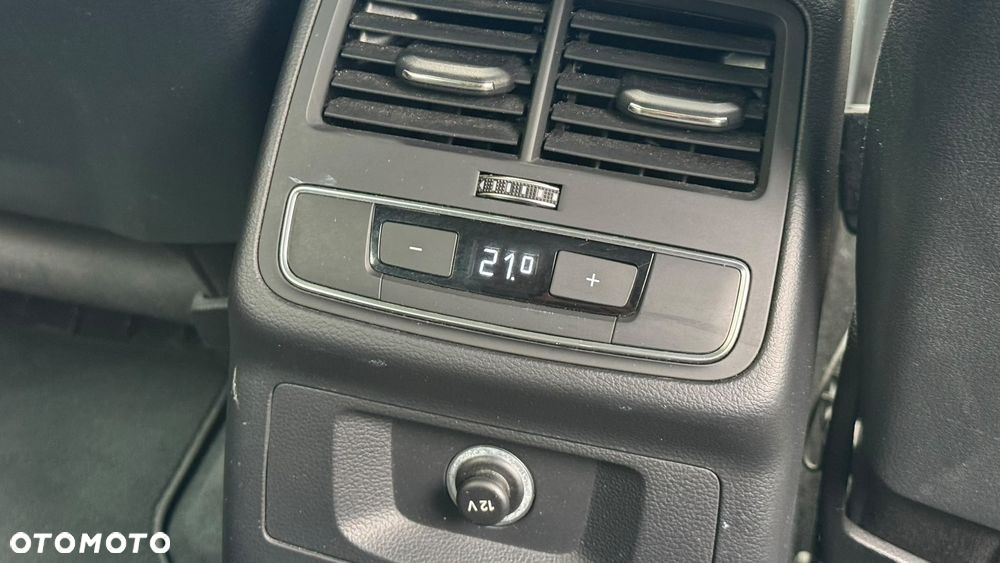 Audi A4 Avant 2.0 TDI Design - 38