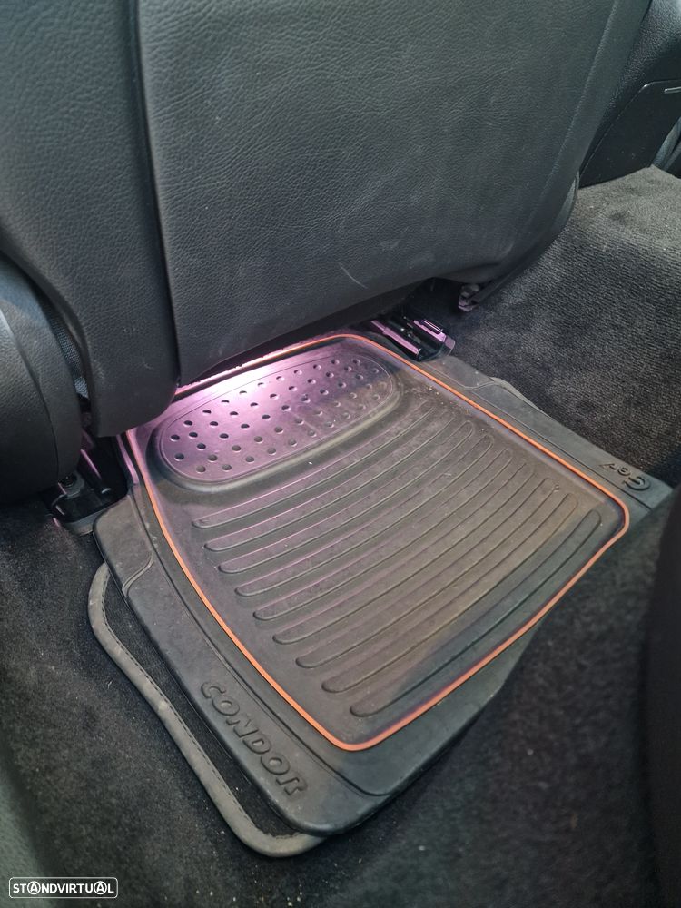 Mercedes-Benz E 220 d 4-Matic All Terrain Avantgarde + - 29