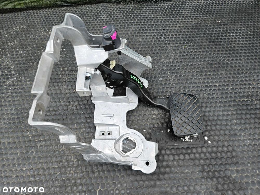 Pedal Hamulca 8K1721117 8K1723140B 4F0945459B Stelaz Automat Europa Czujnik Swiatla Stop AUDI A4 B8 - 16