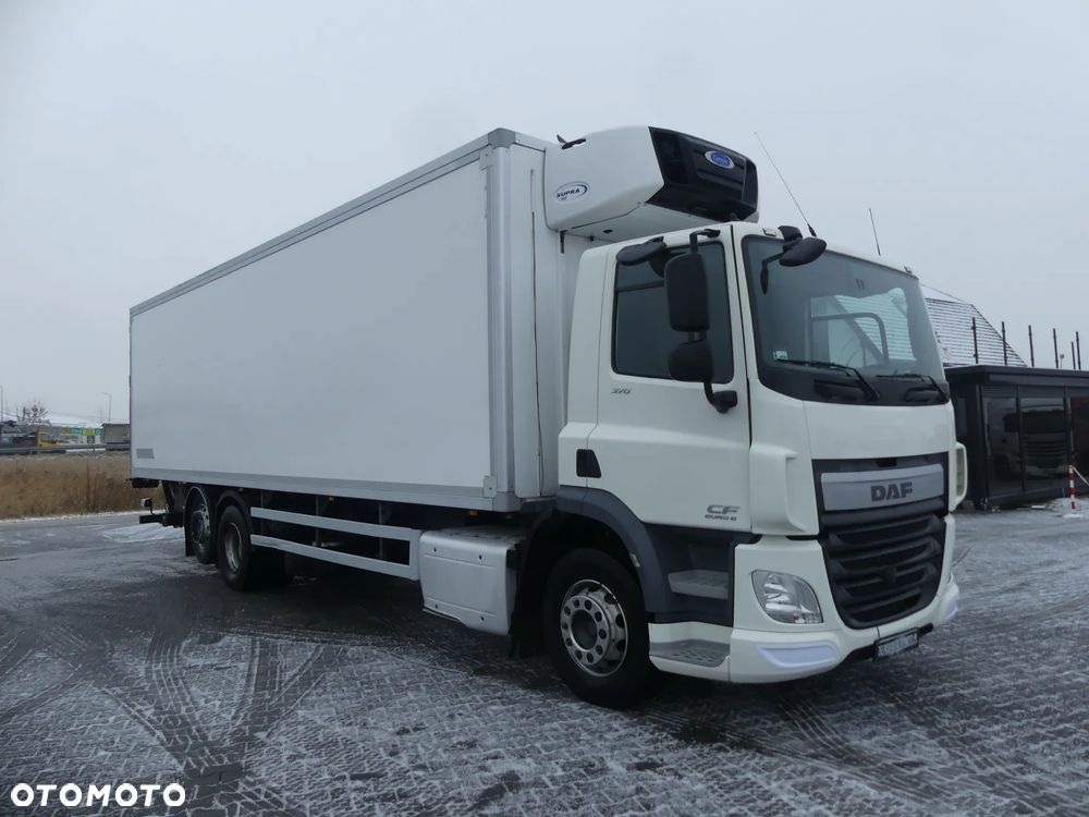 DAF CF 370 / 6x2 / CHŁODNIA 9.40 + WINDA / EURO 6 / CARRIER SUPRA 850 / - 18