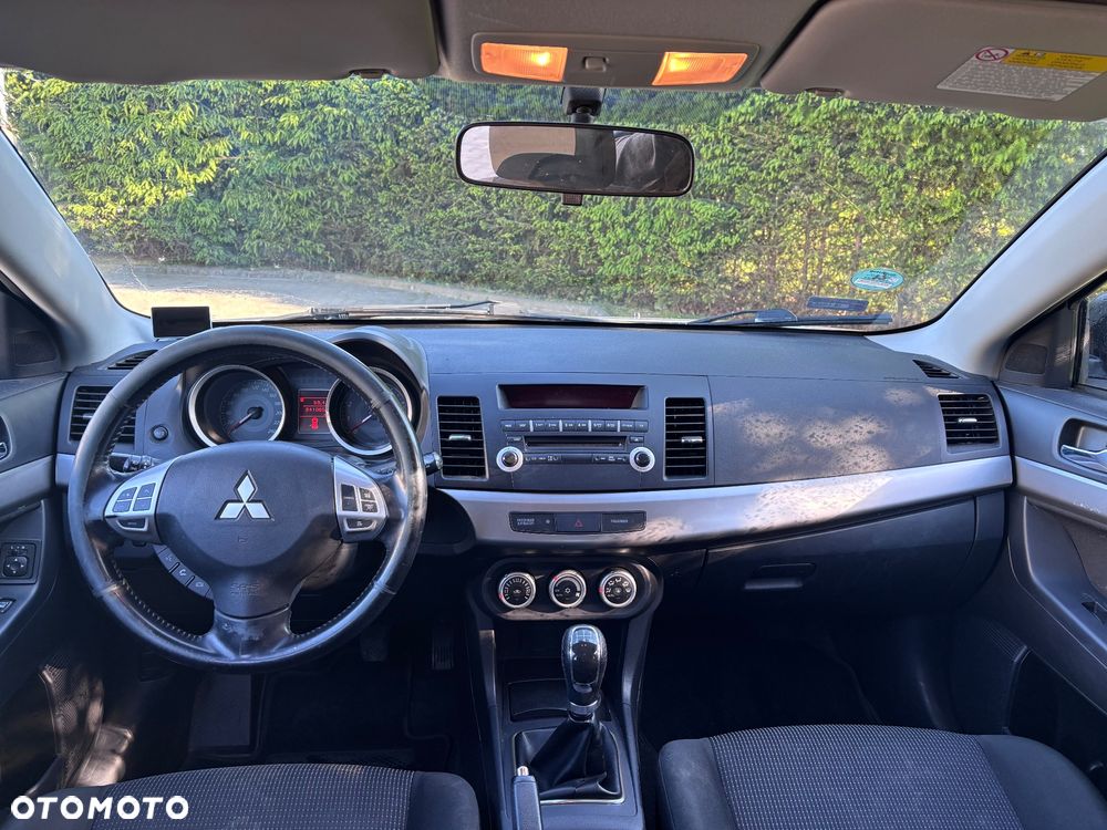 Mitsubishi Lancer 1.8 Invite LPG - 10