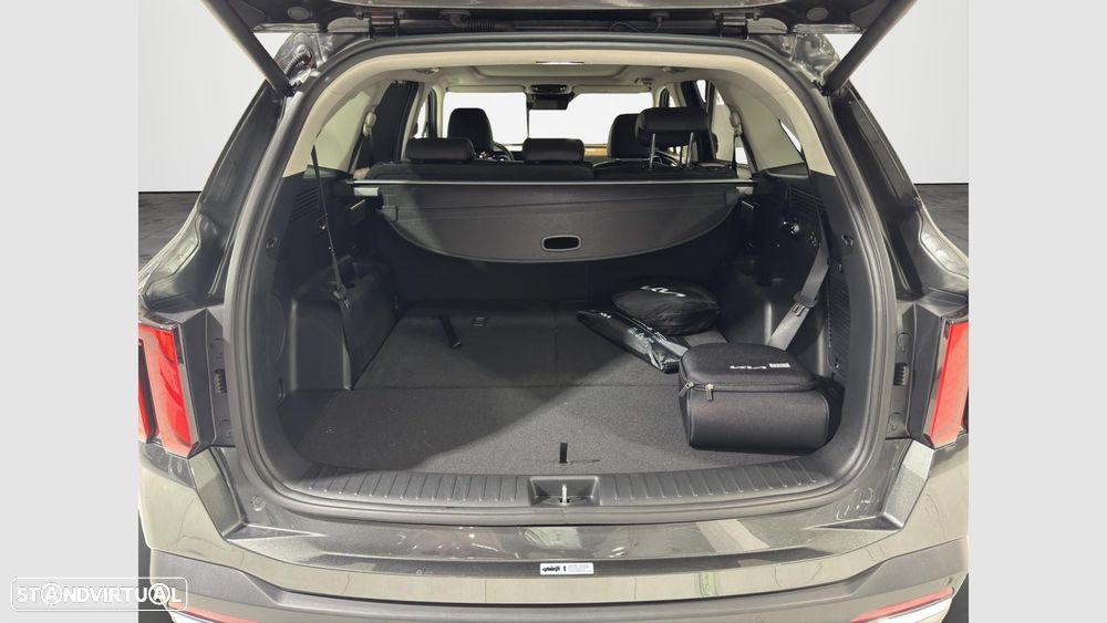 Kia Sorento 1.6 T-GDI PHEV Concept+SRF - 11