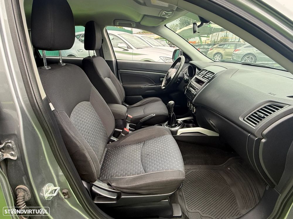 Mitsubishi ASX 1.6 Instyle - 18