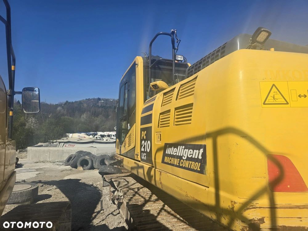Komatsu PC 210 LC-11 Intelligent GPS - 1