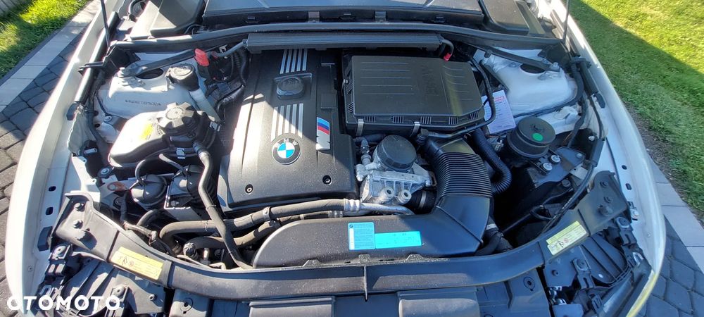 BMW Seria 3 335i - 16