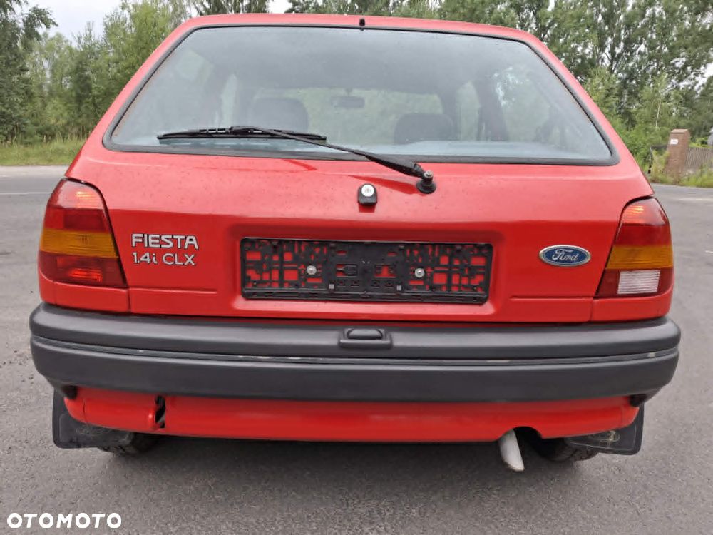 Ford Fiesta 1.4 Ghia - 4
