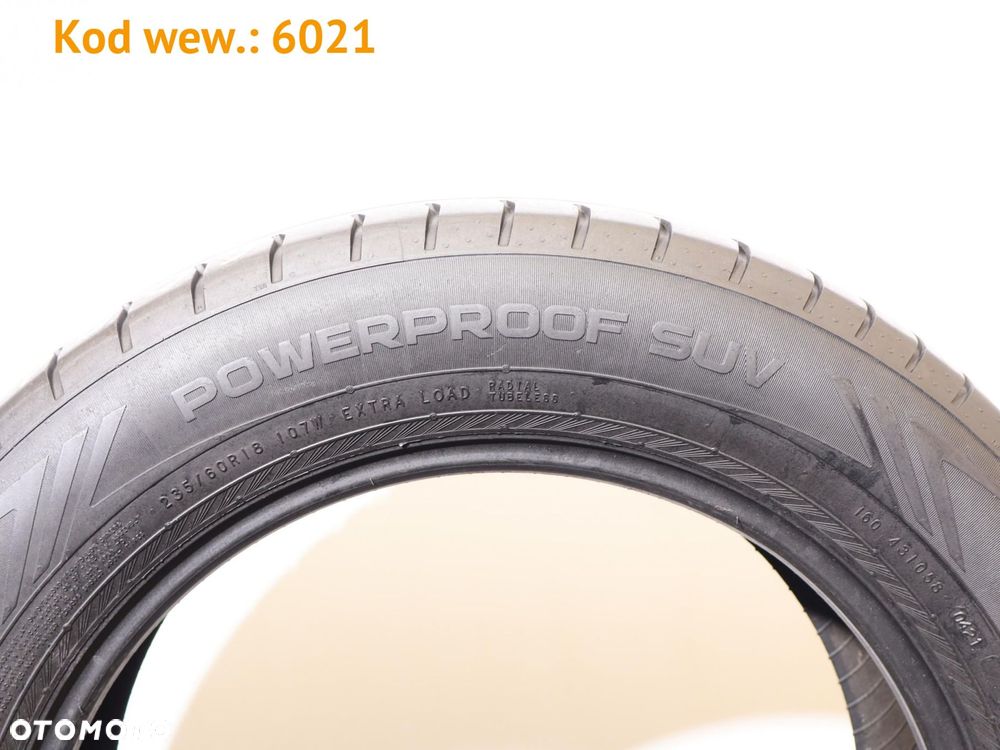 Nokian Powerproof SUV - 235/65 R18 - 4