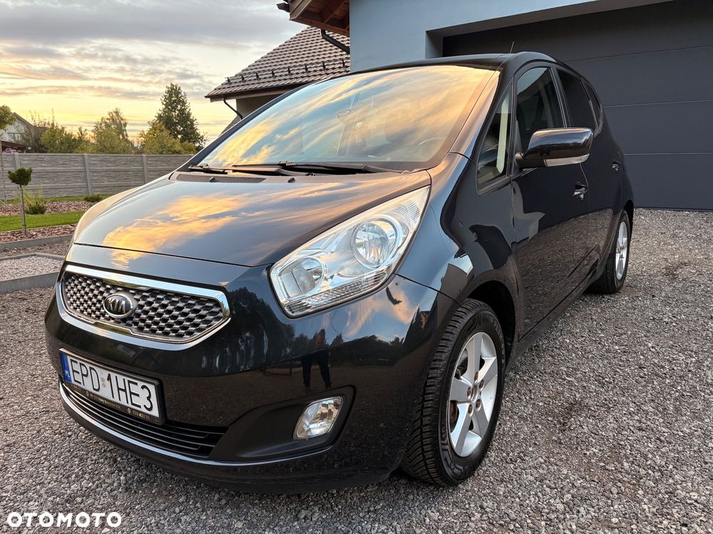 Kia Venga 1.4 L - 11