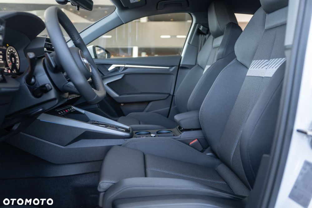 Audi A3 Sportback - 13