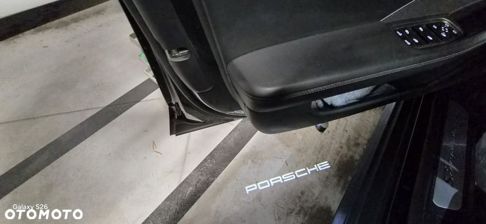 Porsche Panamera 4S - 6