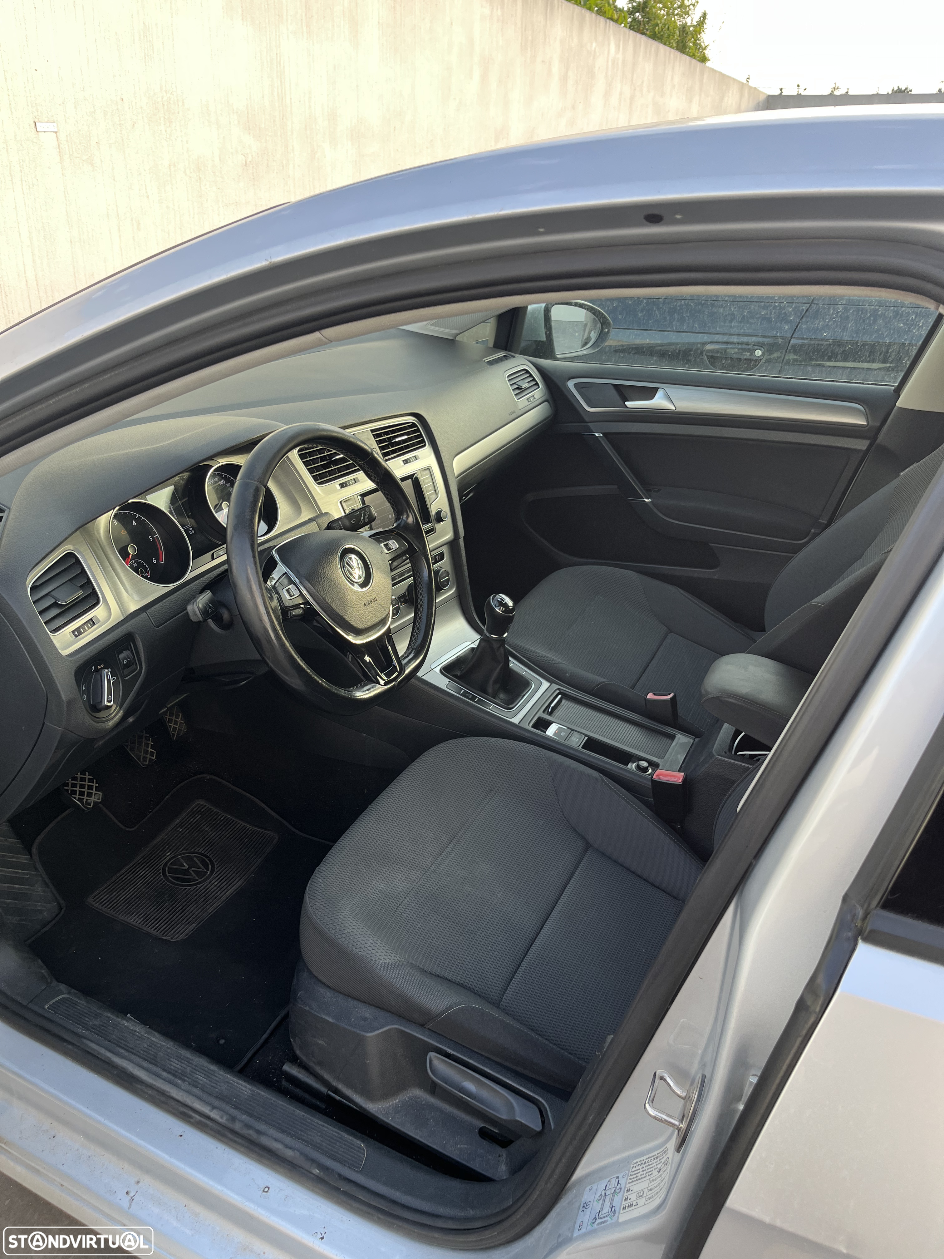 VW Golf 1.6 TDi BlueMotion Confortline - 10