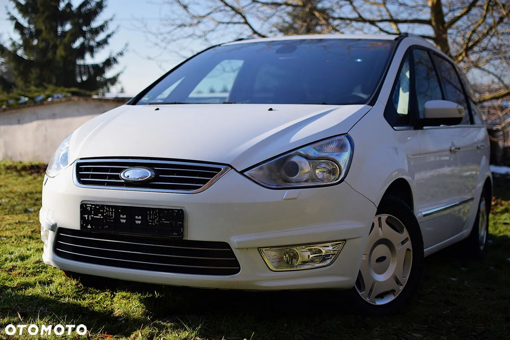 Ford Galaxy - 8