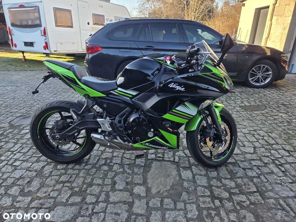 Kawasaki Ninja - 4