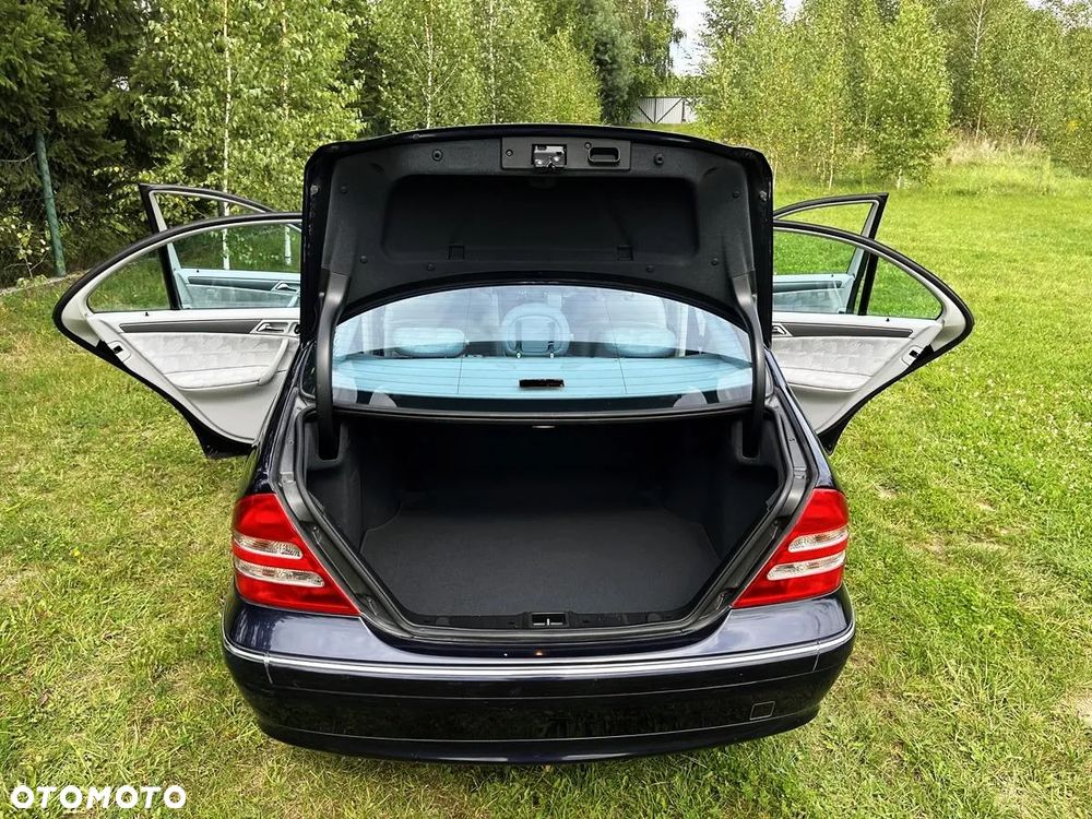 Mercedes-Benz Klasa C 200 Kompressor Avantgarde - 11