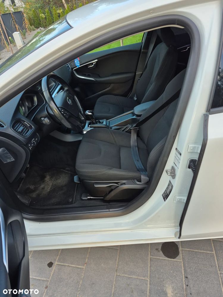 Volvo V40 - 10