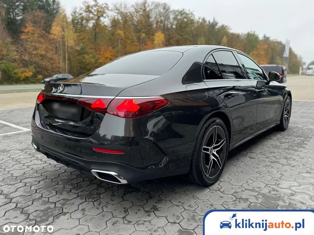 Mercedes-Benz Klasa E 220 d 4-Matic AMG - 3