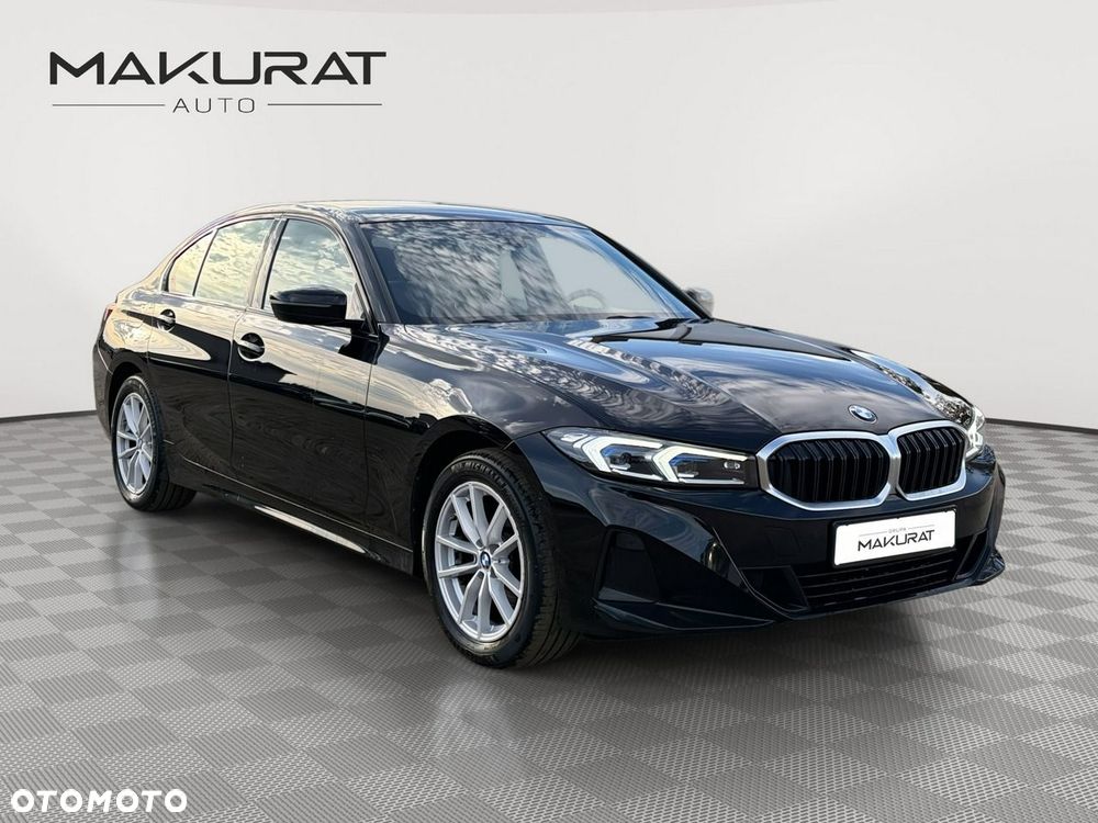 BMW 318I 2024 photo 2