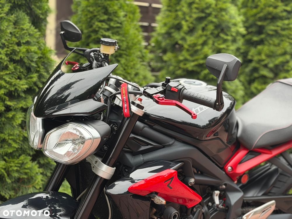 Triumph Street Triple - 19