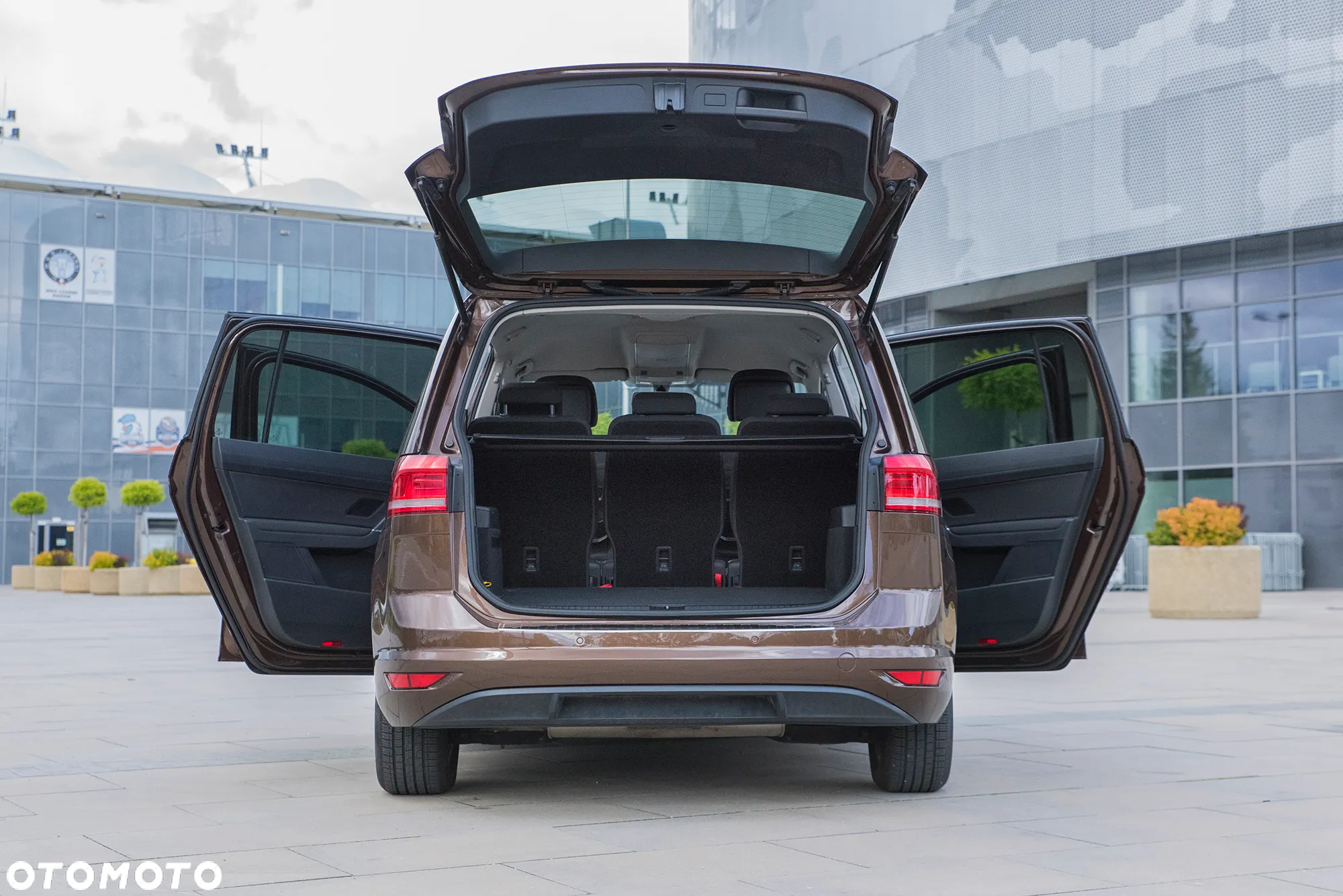 Volkswagen Touran 1.2 TSI BMT Comfortline - 9