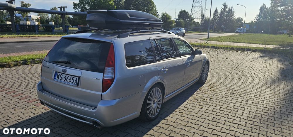Ford Mondeo V6 ST 220 - 6