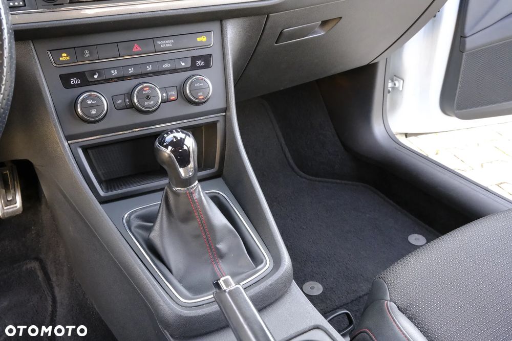 Seat Leon 1.4 EcoTSI FR S&S - 33