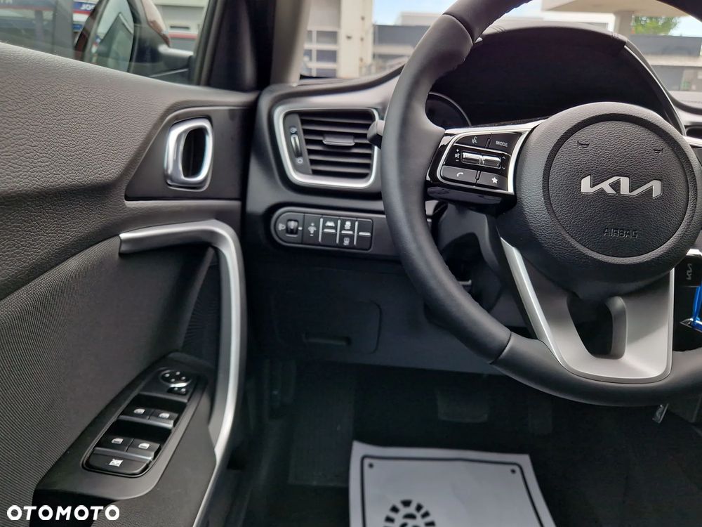 Kia XCeed 1.5 T-GDI M DCT - 12