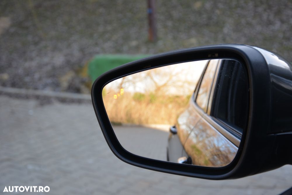 Ford Kuga 2.5 Duratec FHEV TITANIUM - 14