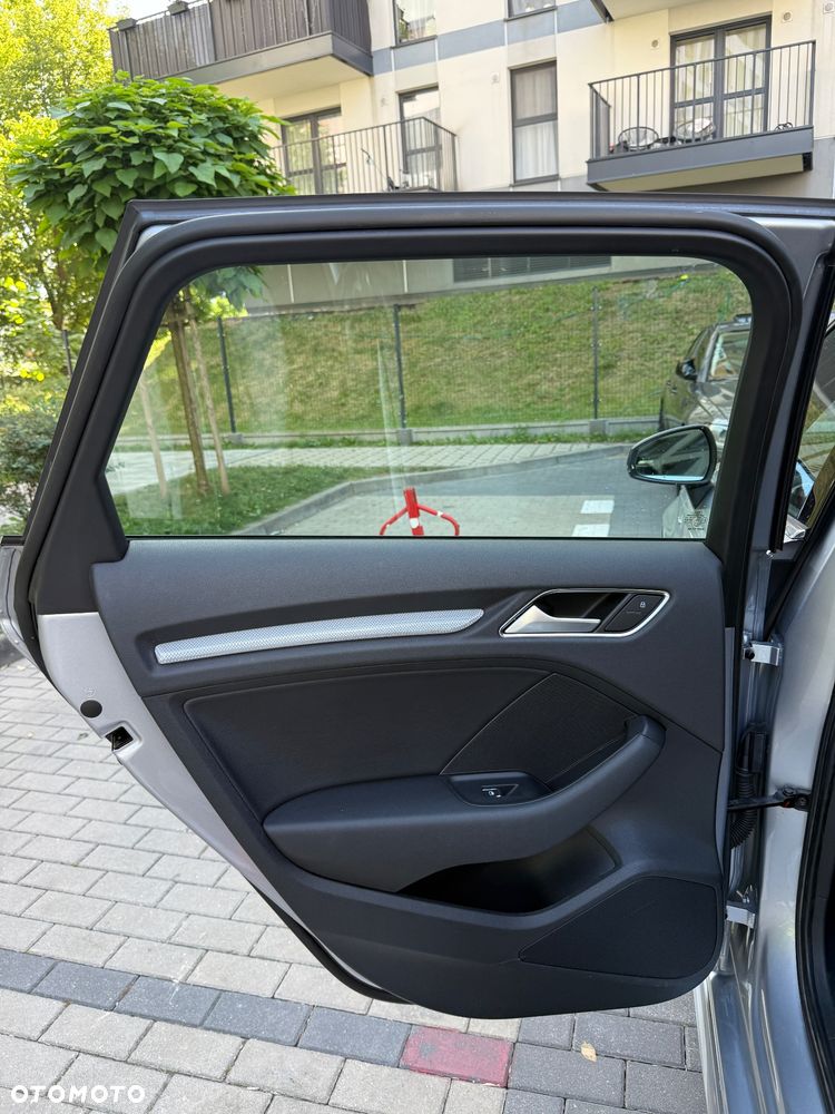Audi A3 Sportback - 8