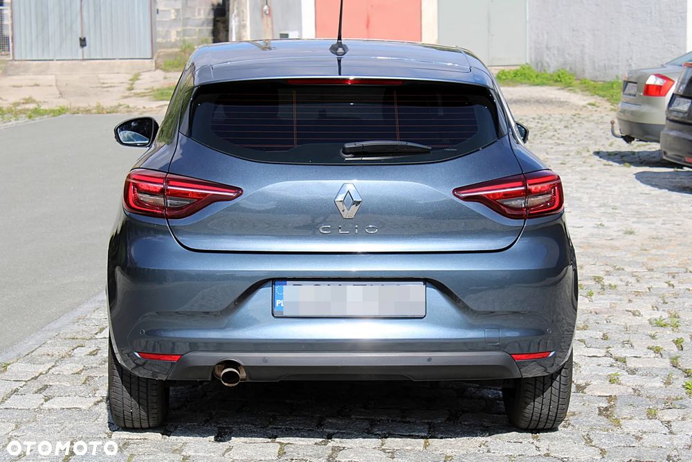 Renault Clio - 10