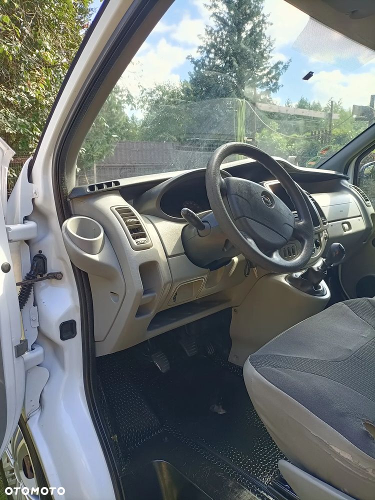 Opel Vivaro - 9